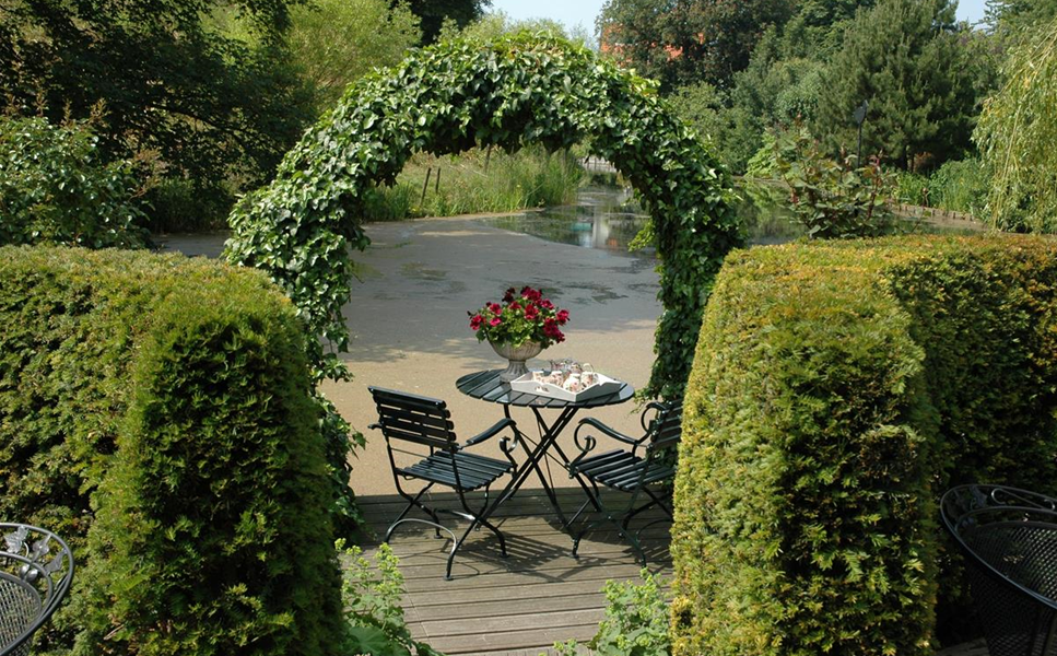 Teich - Wasserspiele für die ganze Familie Teich - Wasserspiele für die ganze Familie